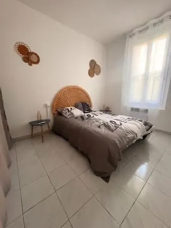 Lestanot De - De 65m2 Avec 2 En Rdc Et Un Jardin De 45m2 - A Proximite De Parkings Gratuits Et Commerces * Balaruc-les-Bains